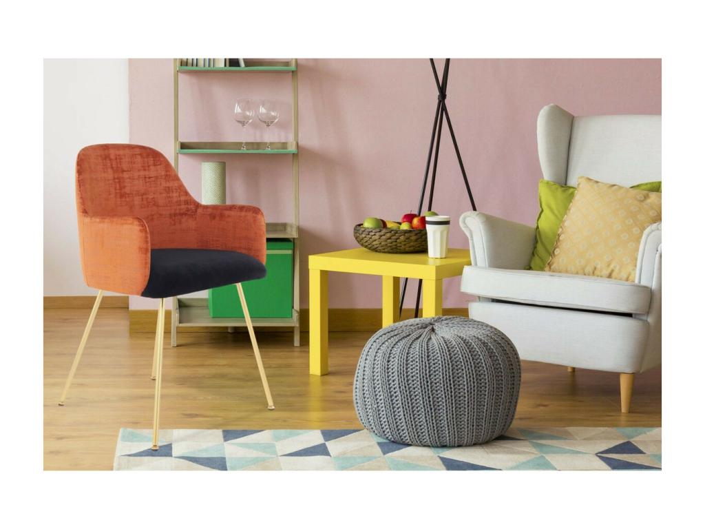 Sedia in velluto marrone