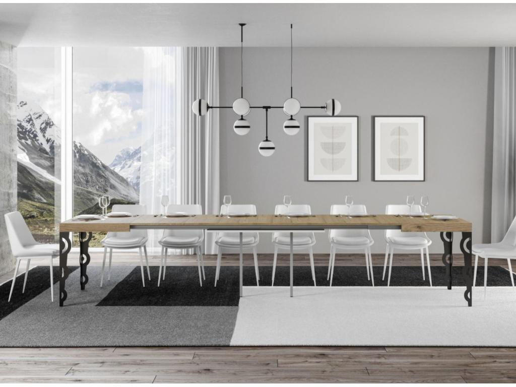 Tavolo in metallo grigio